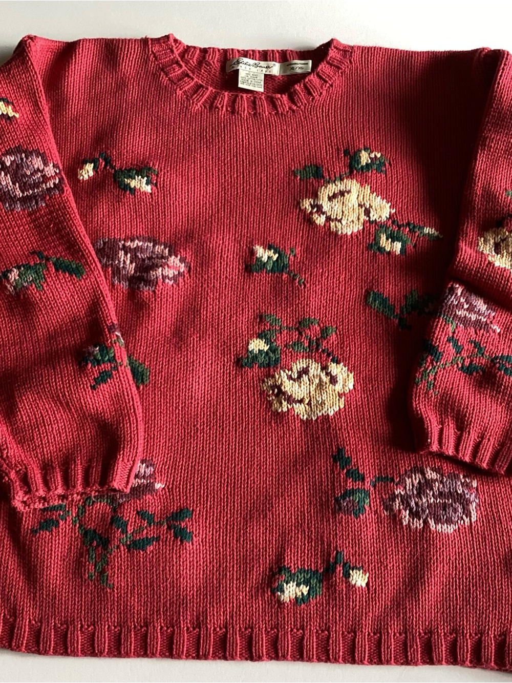 Vintage 90โs Eddie Bauer Floral Crewneck Sweater Red Floral